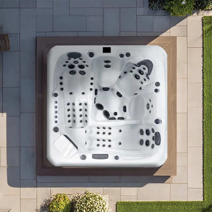 Barcelona hot tub by Platinum Spas